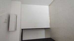 Room in 2.5 BHK Apartment at Lodha Lakeshore Greens, Dombivli East – for Rent
