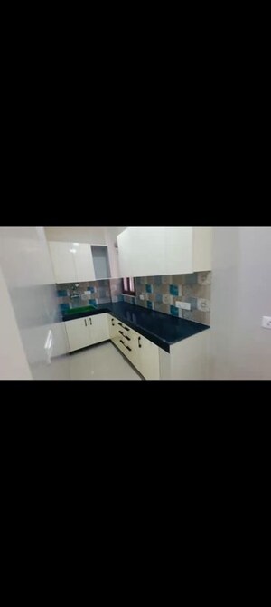 Team Area in 2 BHK Apartment at New Palam Vihar 3, Sector 111 – for Rent