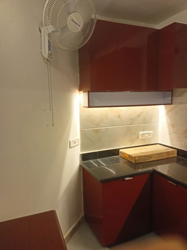 undefined, defence colony 3 Bedroom 217 Sq.Yd. Apartment In Defence Colony Delhi 10389912