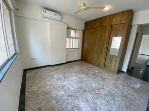 Room in 3 BHK Apartment at Hiranandani Avalon, Powai – for Rent