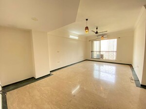 Room in 3 BHK Apartment at Hiranandani Avalon, Powai – for Rent