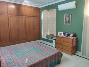 Bedroom in 2 BHK Independent House at Sector 52 – for Rent