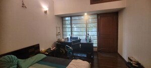 Gym in 3 BHK Apartment at Defence Colony – for Rent