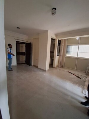 Room in 2 BHK Apartment at VVIP Addresses, Raj Nagar Extension – for Rent