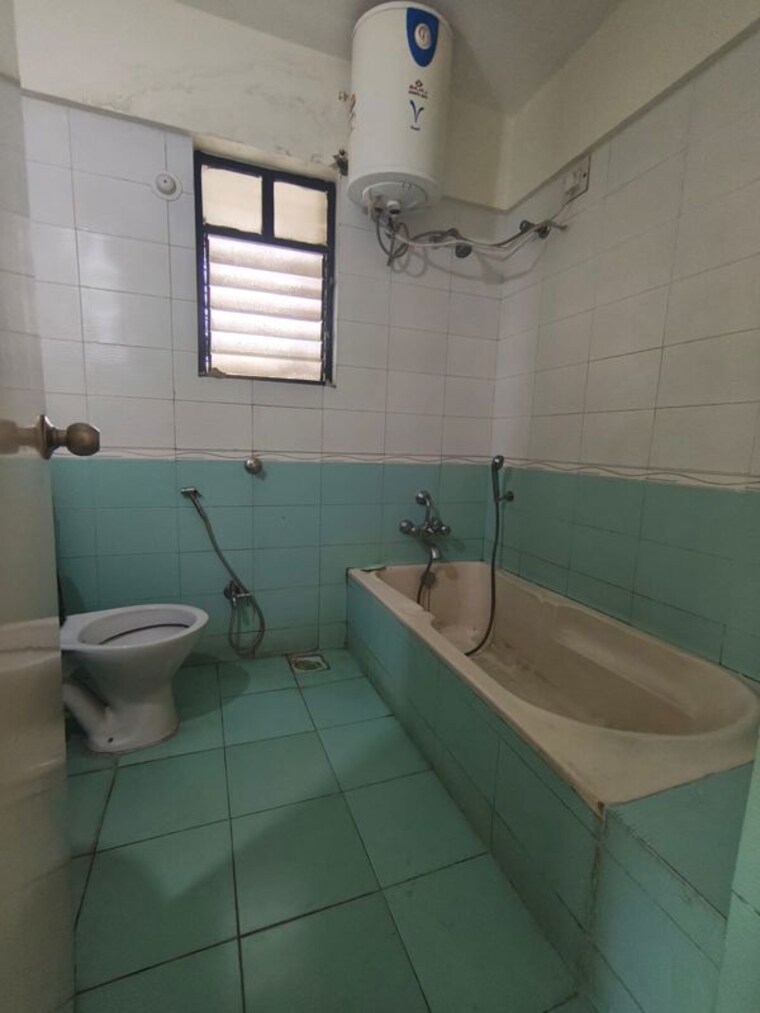 Bathroom, pashan 3 Bedroom 1300 Sq.Ft. Apartment In Pashan Pune 10389883