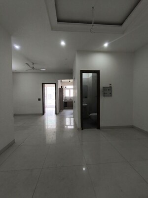 Room in 3 BHK Apartment at Silver City Extention, Vip Road – for Sale