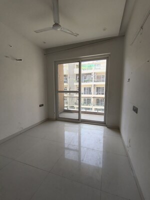 Room in 3 BHK Apartment at Silver City Extention, Vip Road – for Sale