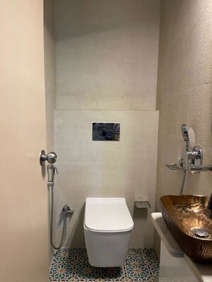 Furnished Amenities in 1 BHK Apartment at Ashish CHS Vile Parle West, Vile Parle West – for Rent