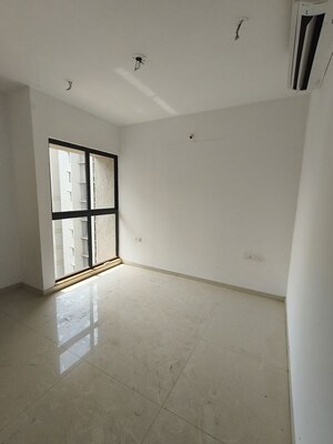 Bedroom in 2 BHK Apartment at Lodha Downtown, Dombivli East – for Rent