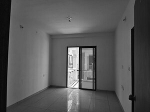 Room in 4 BHK Independent House at Atladara – for Rent