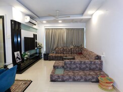 3 BHK Apartment For Sale in Grandeur Tower