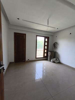 Room in 5 BHK Villa at Ambala Highway – for Sale