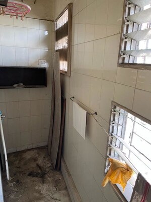  2 BHK Apartment at Serenity Tower, Andheri West – for Rent