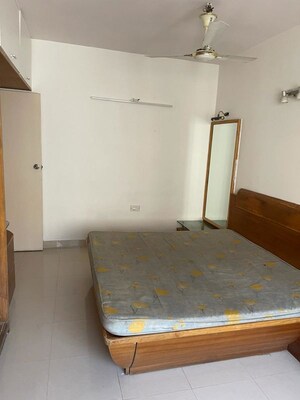 Bedroom in 2 BHK Apartment at Serenity Tower, Andheri West – for Rent