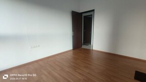 Room in 3 BHK Apartment at Runwal Forests, Kanjurmarg West – for Rent