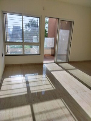 Room in 2 BHK Apartment at VTP Cygnus, Kharadi – for Rent