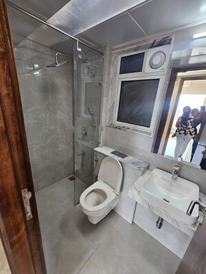 Bathroom in 1 BHK Apartment at LnT Veridian, Powai – for Rent