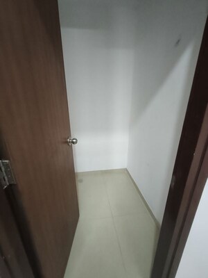  2 BHK Apartment at Lodha Lakeshore Greens, Dombivli East – for Rent