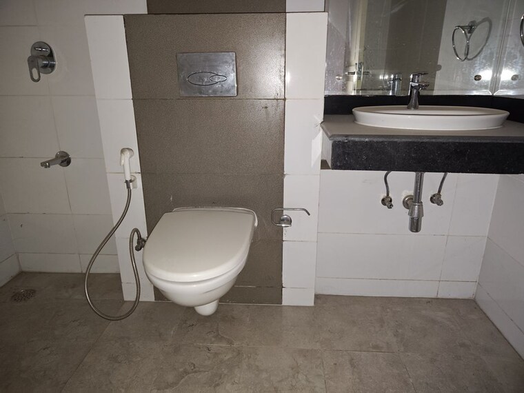 Bathroom, mahindra-aura 3.5 Bedroom 1954 Sq.Ft. Apartment In Sector 110a Gurgaon 10390082