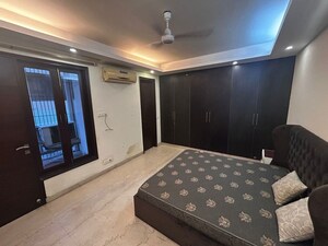 Bedroom in 3 BHK Builder Floor at Chittaranjan Park – for Rent