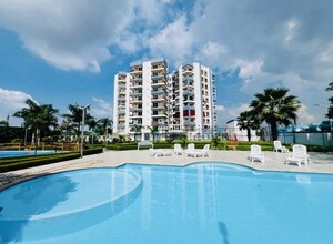 Swimming Pool in 5 BHK Apartment at Ratan Galaxy, Vrindavan Yojna – for Sale