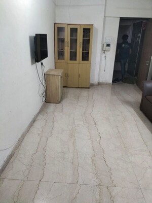 Hall in 2 BHK Apartment at AP Panchavati B, Powai – for Rent