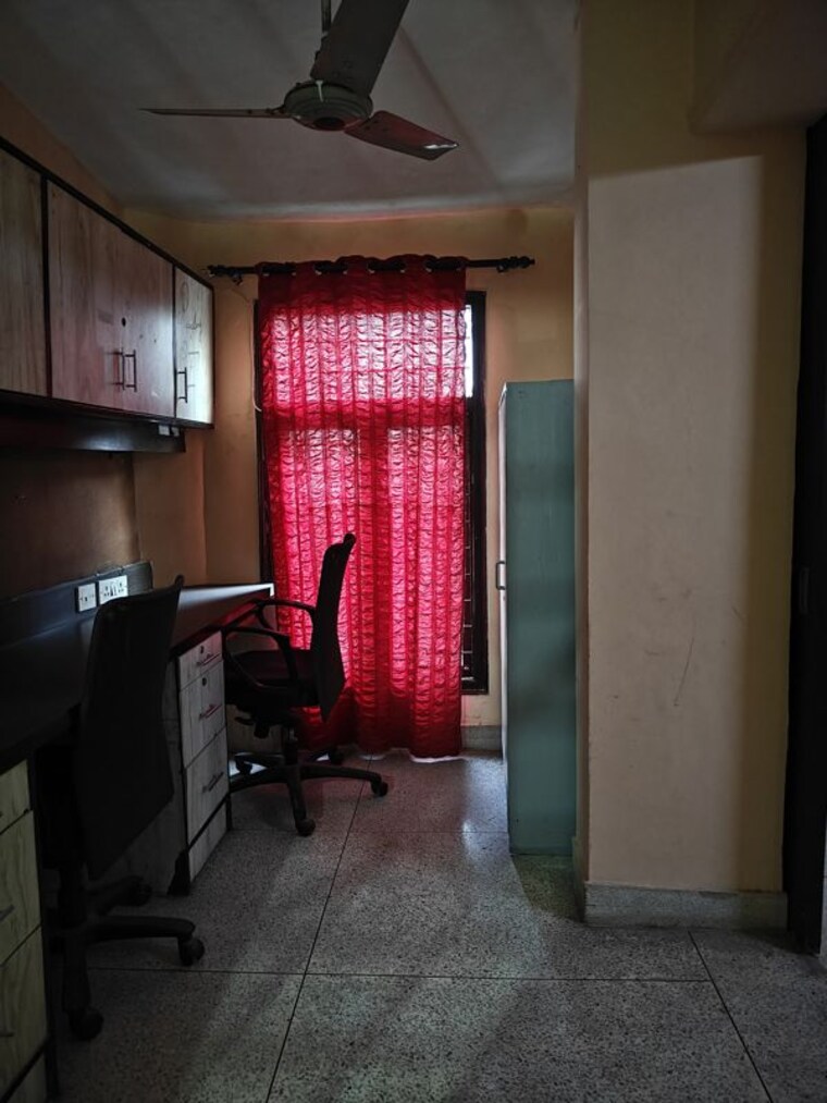 Living Room, ansal-plaza-sector-23 3 Bedroom 1800 Sq.Ft. Builder Floor In Sector 23 Gurgaon 10390118