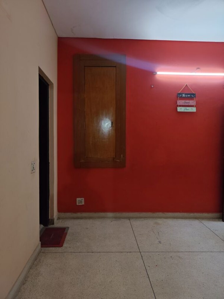 Room, ansal-plaza-sector-23 3 Bedroom 1800 Sq.Ft. Builder Floor In Sector 23 Gurgaon 10390118