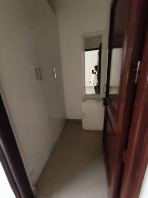  3 BHK Apartment at Vip Road – for Rent