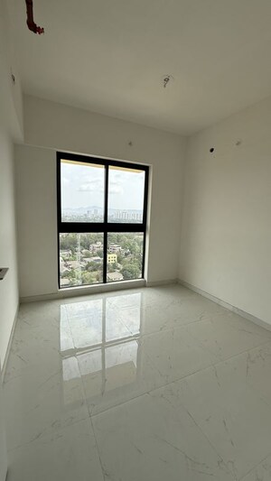 Room in 2 BHK Apartment at Runwal Gardens Phase 3, Dombivli East – for Rent