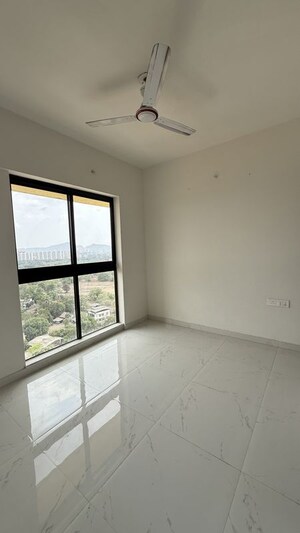 Room in 2 BHK Apartment at Runwal Gardens Phase 3, Dombivli East – for Rent