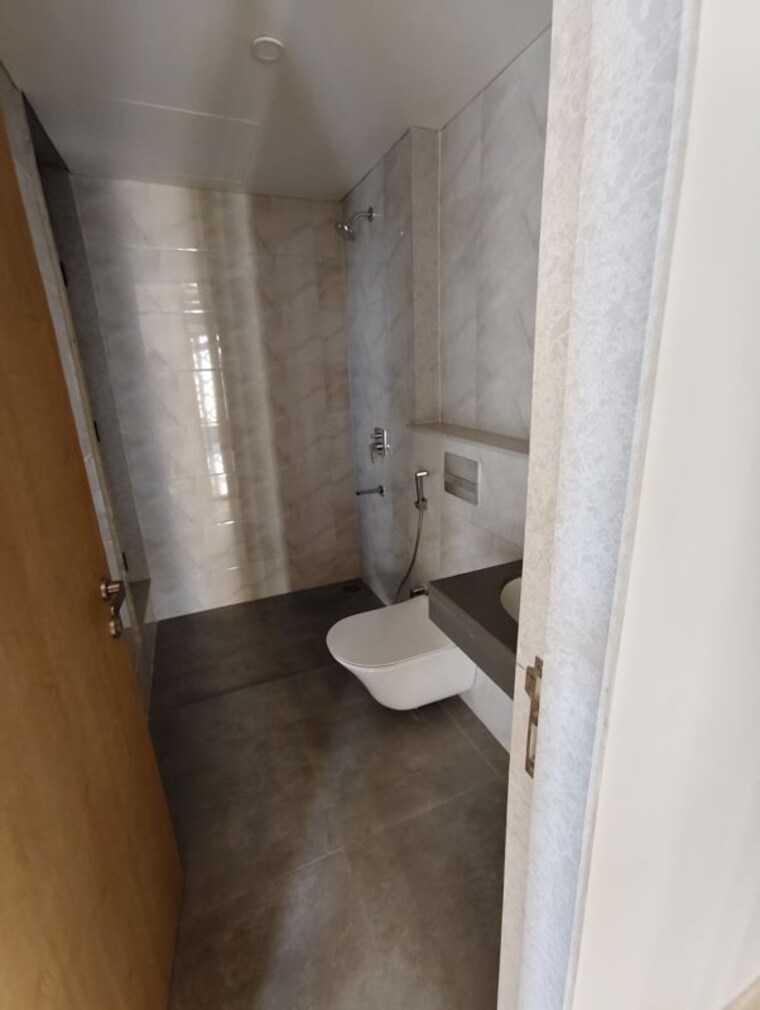 Bathroom, lodha-bellagio 3 Bedroom 1205 Sq.Ft. Apartment In Powai Mumbai 10390156