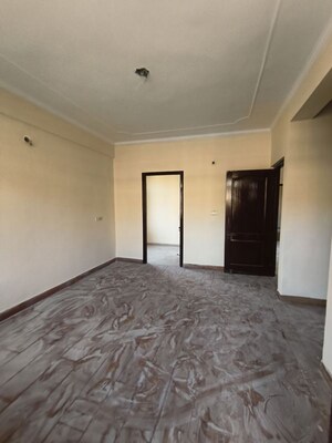 Bedroom in 3 BHK Apartment at Lohgarh – for Rent