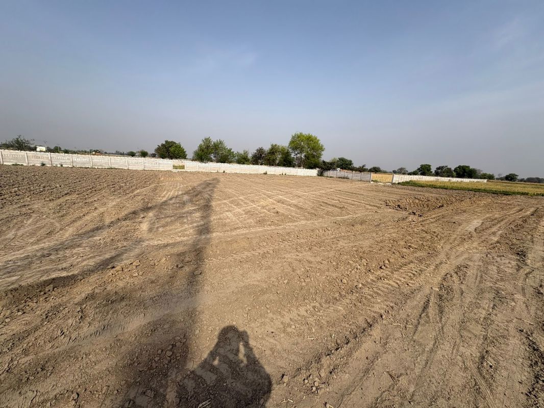 Plot For Sale in Chaumuhan