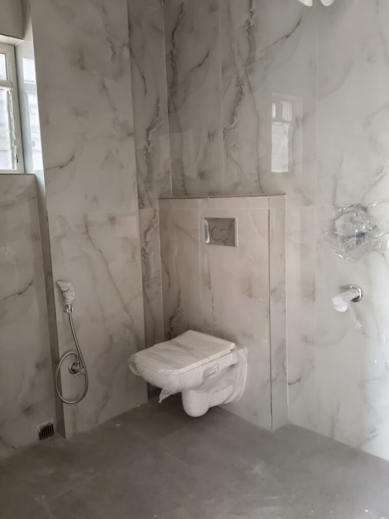 Bathroom, garcha 4 Bedroom 2050 Sq.Ft. Builder Floor In Garcha Kolkata 10390247