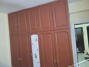 Furnished Amenities in 2 BHK Apartment at BPTP Park Grandeura, Sector 82 – for Rent