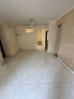 Room in 2 BHK Apartment at Amrut Park Kalyani Nagar, Kalyani Nagar – for Rent