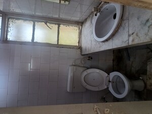 Bathroom in 2 BHK Apartment at Shipra Suncity, Vaibhav Khand – for Rent