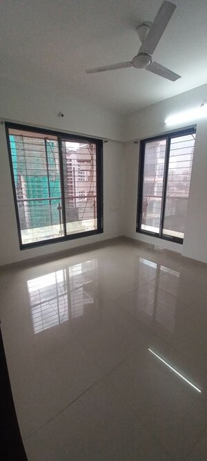 Room in 1 BHK Apartment at Haware 16, Malad East – for Rent