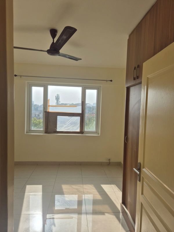 3.5 BHK + Servant Room 2042 Sq.Ft. Apartment in Mahindra Aura