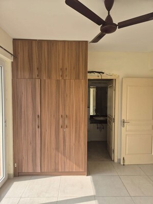 Room in 3.5 BHK Apartment at Mahindra Aura, Sector 110a – for Sale