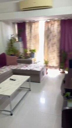 2 BHK Apartment For Rent in Group Seven Rushi Heights