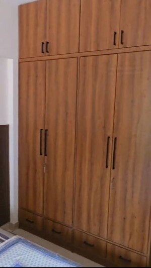Furnished Amenities in 2 BHK Apartment at Group Seven Rushi Heights, Goregaon East – for Rent