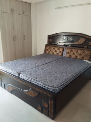 Bedroom in 2 BHK Apartment at Supertech Cape Town, Sector 74 – for Rent