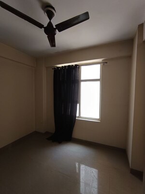 Room in 2 BHK Apartment at Shree Vardhman Mantra, Sector 67 – for Rent