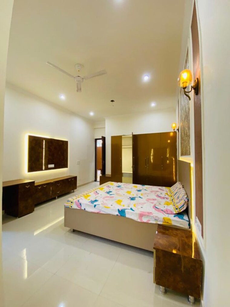 Bedroom, omaxe-nri-city-center 3 Bedroom 2450 Sq.Ft. Builder Floor In Omega Ii Greater Noida Greater Noida 10390458