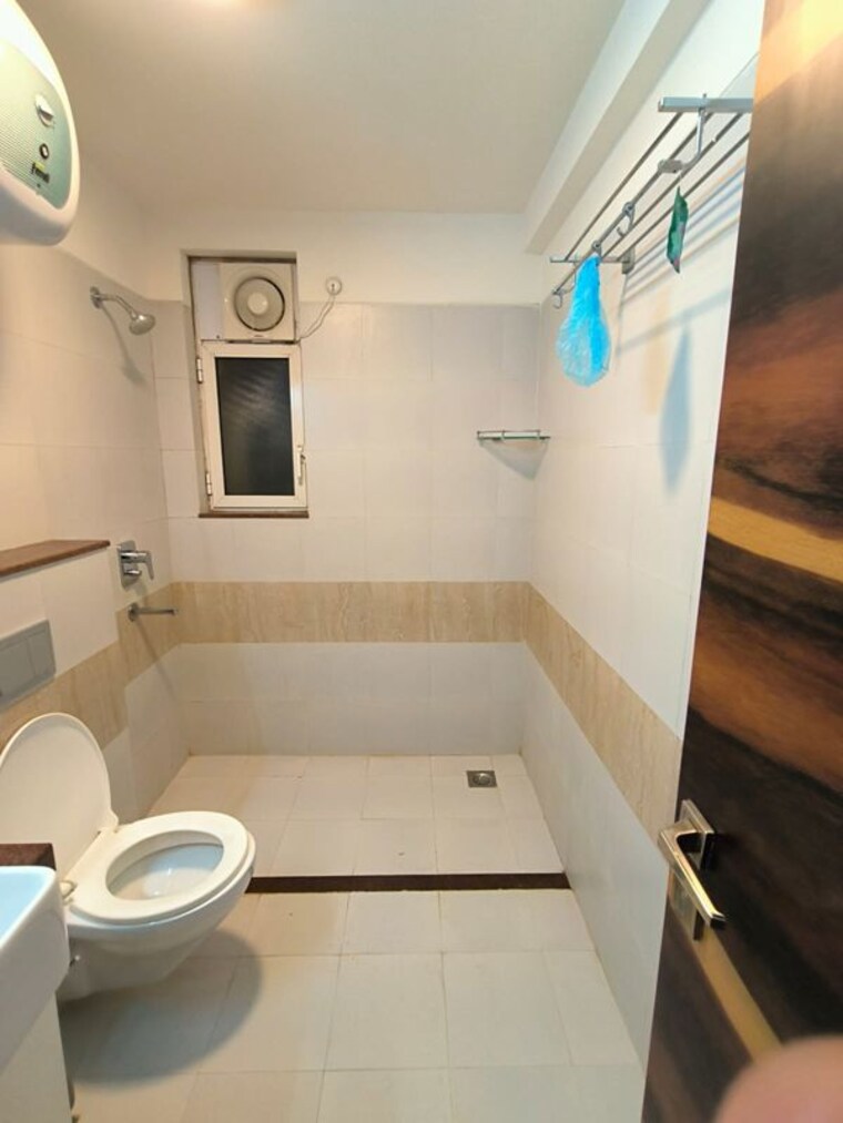 Bathroom, m3m-marina 2 Bedroom 1305 Sq.Ft. Apartment In Sector 68 Gurgaon 10390456