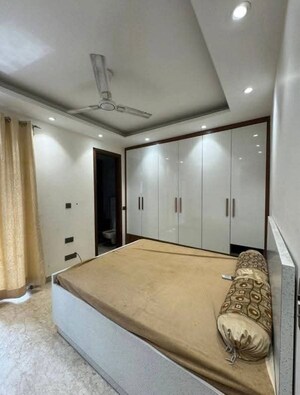 2 BHK Apartment For Rent in Saket