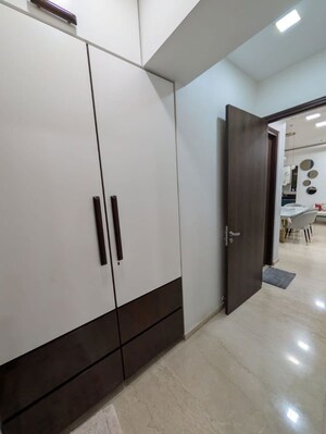 Furnished Amenities in 2.5 BHK Apartment at LnT Realty Crescent Bay, Parel – for Rent