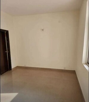 Room in 3 BHK Apartment at Ansal Housing Woodbury, Patiala Road – for Rent